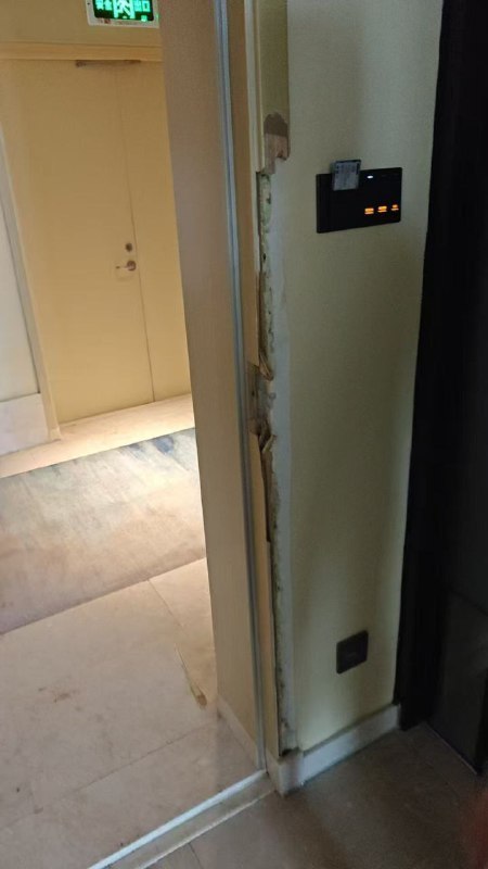 花了50万娶回的老婆，刚结婚就出轨，气炸了群友们帮忙一起捉奸！#出轨 #爆料 #捉奸花了50万娶回的老婆，刚结婚就出轨，气炸了群友们帮忙一起捉奸！#出轨 #爆料 #捉奸