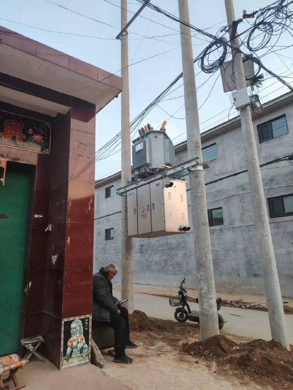 河北邯郸曲周县东漳头村支书，未经村民同事，强行将120kv的高压变压器安装在距离民宅一米多的位置，尝试沟通无果，且态度蛮横