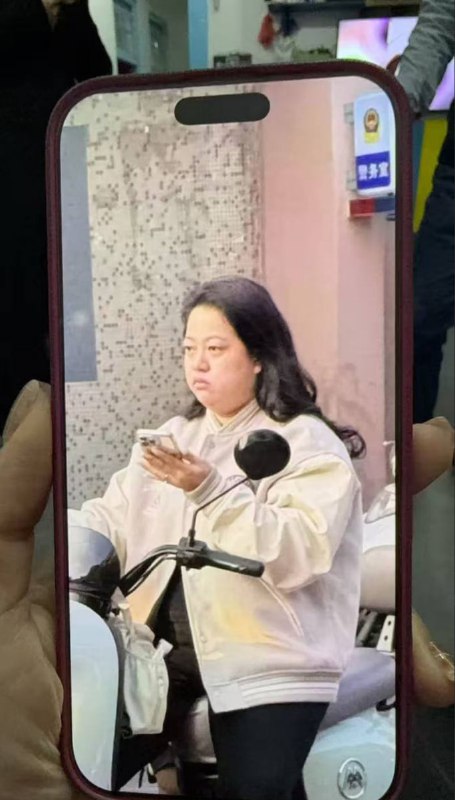 网传 岭南 二期3b栋15楼发生原配抓小三事件