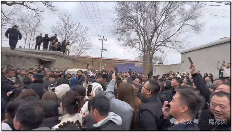 邢台一女子婚后拒绝同房（睡觉连内衣内裤都不脱）被男方 起诉 要求 返还 30多万 #彩礼 并 离婚 法院 一审判决不予支持；男方家属租礼炮车在女方家门口讨说法