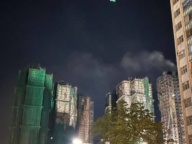 香港大埔宏福苑五级火灾死亡人数增至 94 人香港 大埔宏福苑五级火灾 造成的死亡人数增至 94 人，包括一名殉职消防员