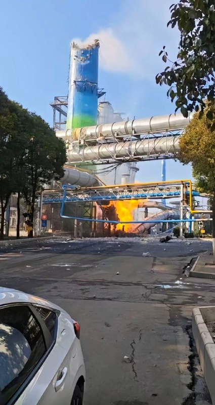 2月14日16时15分许，湘潭钢铁集团有限公司厂区发生起火事故
