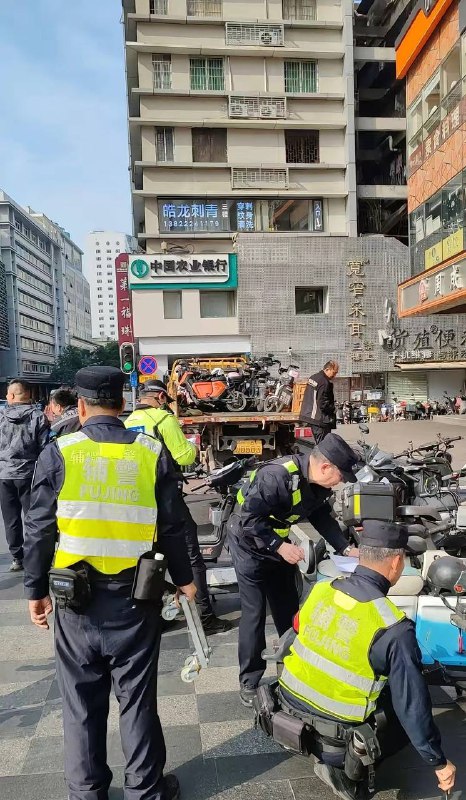 不要怀疑广州交警冲业绩的决心不要怀疑广州交警冲业绩的决心