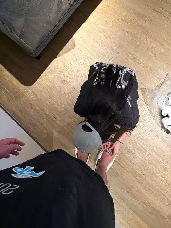 网友爆料，又一名 纯爱战士 倒下了女的应该挺好看，又喜欢脚踩几条船，不过把金主男友得罪了，又得物色下一个凯子了网友爆料，又一名 纯爱战士 倒下了女的应该挺好看，又喜欢脚踩几条船，不过把金主男友得罪了，又得物色下一个凯子了