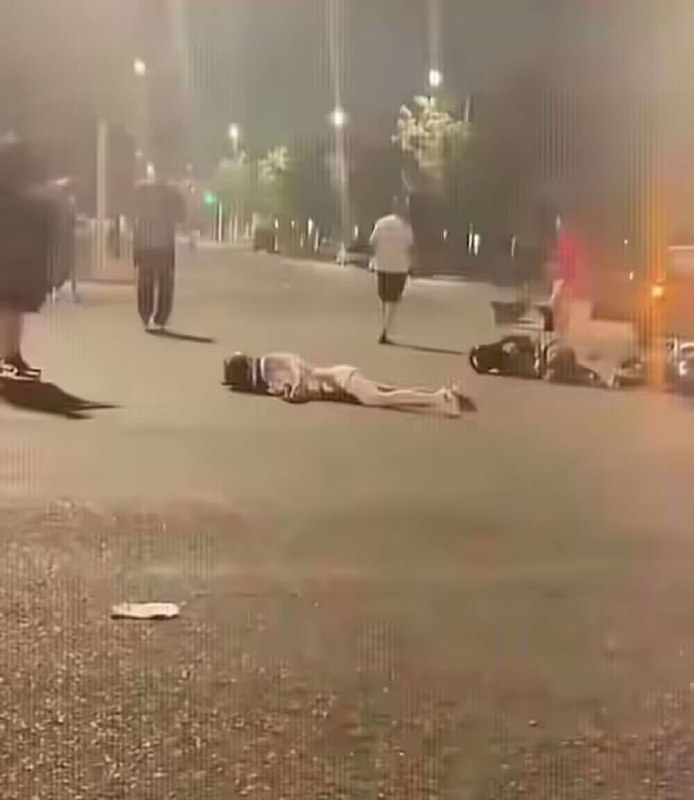 #女骑士   神经，害我笑了一下 