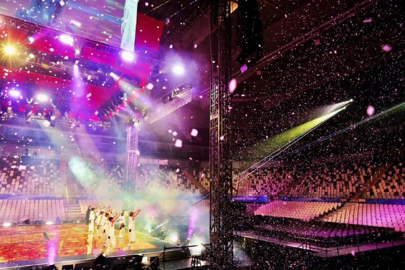 滨崎步 Instagram11月30日，发布了这场「没有观众的演唱会」的照片