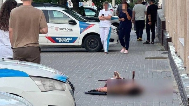 近日 俄罗斯一法官当街被杀，并被割掉生殖器