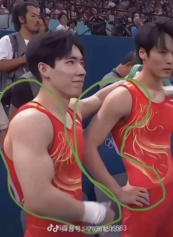 #苏炜德 这小胳膊有训练过吗？把队友坑惨了，队友最后一次参加奥运会了，就靠金牌改变穷苦命运，苏公子家世背景真是让人浮想联翩#苏炜德 这小胳膊有训练过吗？把队友坑惨了，队友最后一次参加奥运会了，就靠金牌改变穷苦命运，苏公子家世背景真是让人浮想联翩