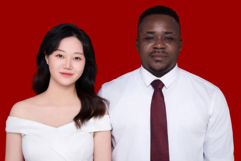 😑 结婚照 #黑人 #秀恩爱 引进黑人优等人种，净化黄种人😑 结婚照 #黑人 #秀恩爱 引进黑人优等人种，净化黄种人