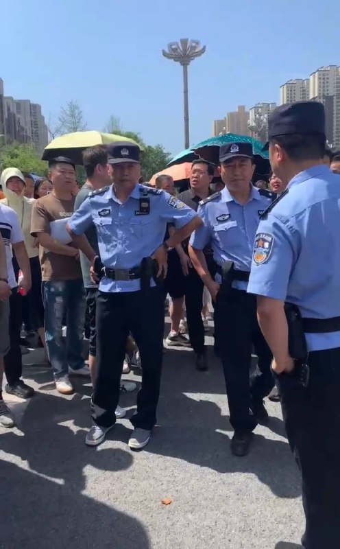 8.12咸阳，融创御河宸院dk1 #烂尾楼   国家这不出手了嘛8.12咸阳，融创御河宸院dk1 #烂尾楼   国家这不出手了嘛