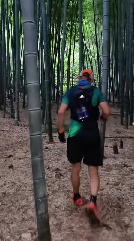 🍄‍🟫 近日，江苏苏州著名越野跑爱好者王招根因误食有毒野蘑菇中毒身亡