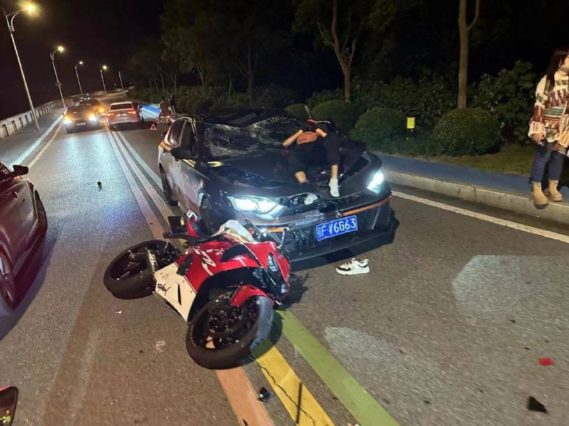 #上海 淀山湖 #车祸  汽车逆行全责#上海 淀山湖 #车祸  汽车逆行全责