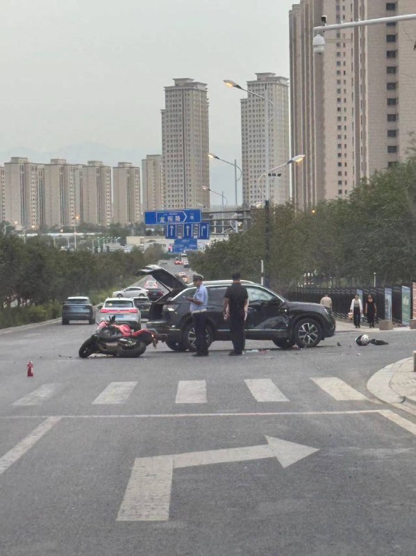 #女士骑 可惜了 #车祸 🌿#女士骑 可惜了 #车祸 🌿