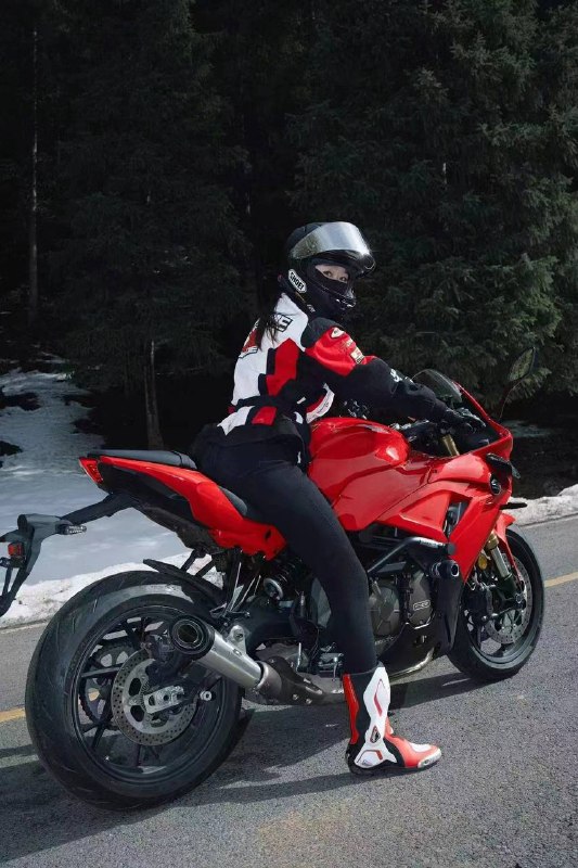 #女士骑 可惜了 #车祸 🌿#女士骑 可惜了 #车祸 🌿