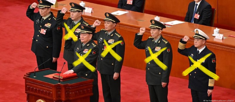 全是奴才，狗奴才一个敢反的都没有一个敢逃的都没有军委想搞个聊天群都搞不起，因为人数不足三人，从古至今，海内外可有此奇观？十四万人齐解甲，更无一人是男儿！没有一个是真军人，张又侠搏一搏把习近平干掉，啥事都解决了