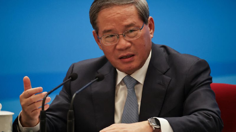 中国将在赞比亚投14亿美元 升级一条运输铜矿的铁路周四（11月20日），中国在赞比亚启动了一项价值14亿美元的项目，用于升级一条全长1860公里的铁路