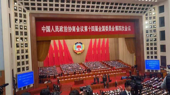 政府工作报告的边际变化一、核心经济发展预期目标变化GDP下调