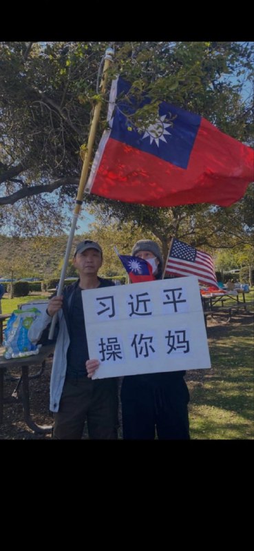 英国前首相约翰逊说，对于习近平来说，任何的制裁他都不会害怕，因为无论如何制裁，都不会影响到他，他最怕的就是斩首