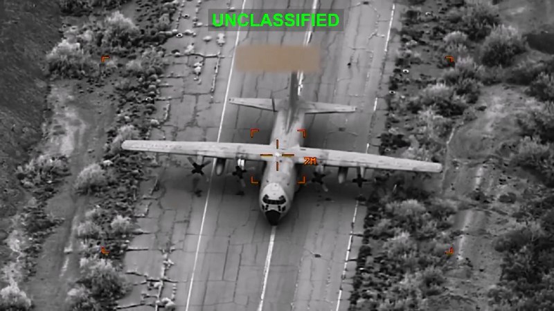 美国中央司令部发布摧毁伊朗 C-130 P-3 IL-76 的画面美国中央司令部发布摧毁伊朗 C-130 P-3 IL-76 的画面