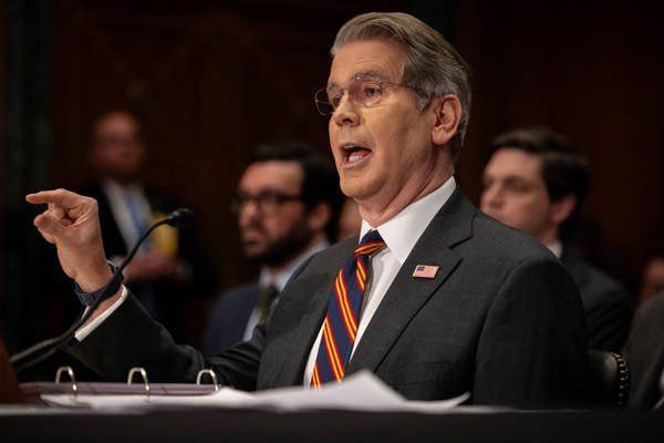 【#美财长希望中国少买俄伊石油多买美国货# 】白宫日前主动对外释放特朗普将于3月底访华的消息，但中方尚未确认