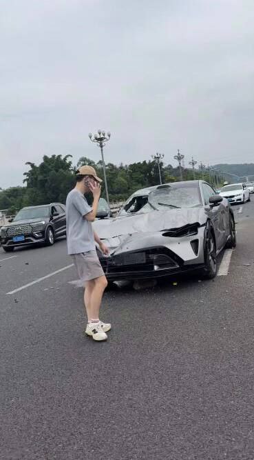 刚 提车 就撞了一辆劳斯莱斯 保险会赔吗？ 车祸聊天记录刚 提车 就撞了一辆劳斯莱斯 保险会赔吗？ 车祸聊天记录