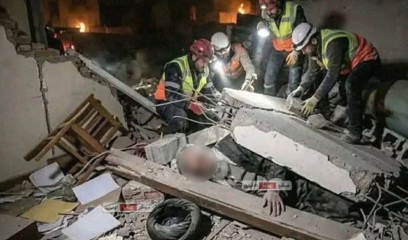 伊朗发布了哈姆内伊尸体在废墟下的照片 #伊朗 #哈梅内伊