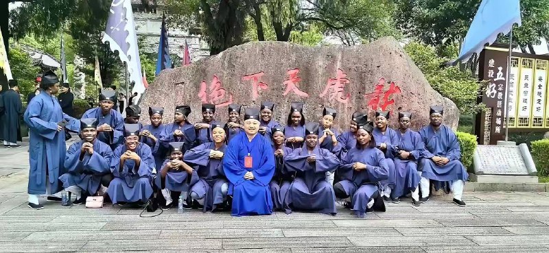 #黑人 #道士 晒黑了 🌚#黑人 #道士 晒黑了 🌚