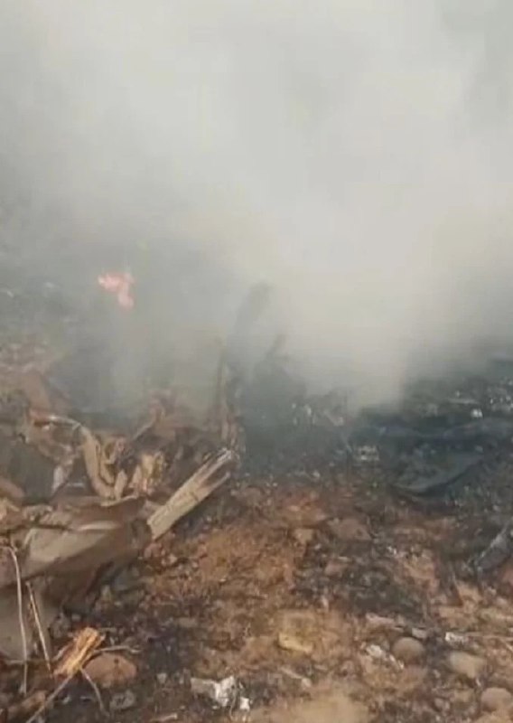 印度飞机坠毁，全员遇难！今天（1月28日）上午，一架飞机在印度马哈拉施特拉邦的巴拉默蒂机场降落时坠毁
