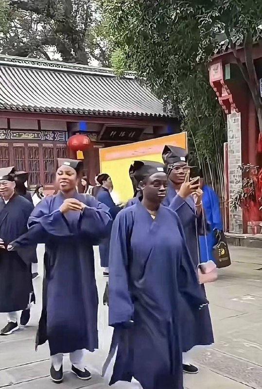 #黑人 #道士 晒黑了 🌚#黑人 #道士 晒黑了 🌚