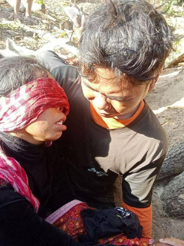 泰军在柬埔寨战场上使用集束弹药，柬埔寨要求《集束弹药公约》缔约国谴责之柬埔寨地雷行动管理局向在万象举行的《集束弹药公约》第三次审议大会主席，报告了泰国集束弹药对平民和柬埔寨社区的影响