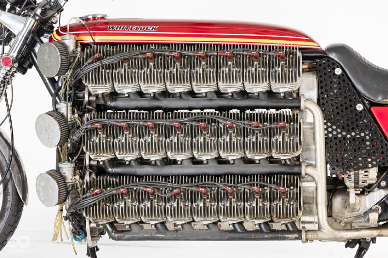 打破世界紀錄的 「48 缸 Kawasaki 重型機車」，這台機器將於 4 月 21 日在 Bonhams 春季斯塔福德拍賣會上拍賣，預計最高可拍到 60,000 英鎊（約236萬元新台幣）
