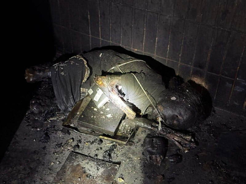 #香港 消防单位严禁封杀不得外传的宏福苑火灾后现场的照片，触目惊心 #香港 #火灾#香港 消防单位严禁封杀不得外传的宏福苑火灾后现场的照片，触目惊心 #香港 #火灾